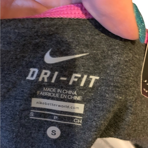 Nike Women's Classic Dri Fit Yoga/Workout Pants NEW WITH TAGS - Picture 5 of 6